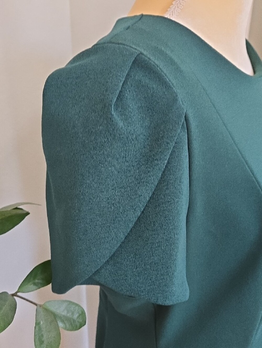 Calvin Klein Deep Green Tulip-Sleeve Midi Sheath Dress - Picture 4 of 10